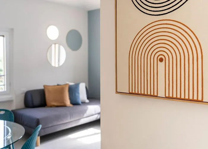 Front Διαμέρισμα *