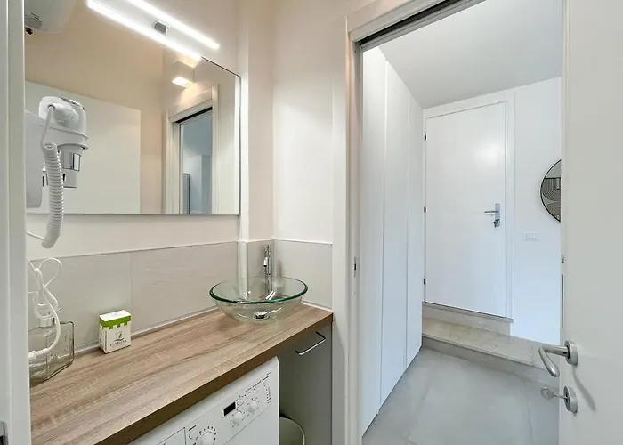 Διαμέρισμα Front *