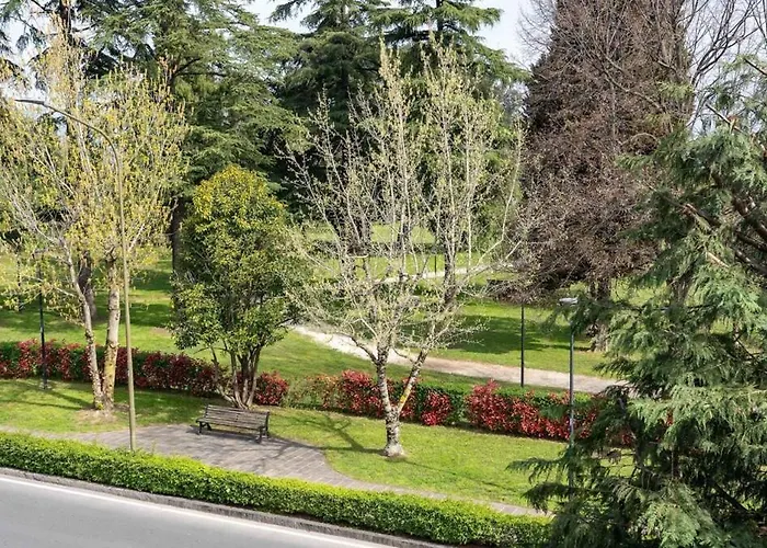 Front Διαμέρισμα